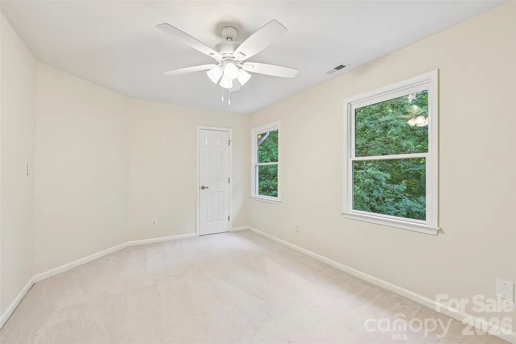 122 W Tattersall Drive Statesville NC 28677