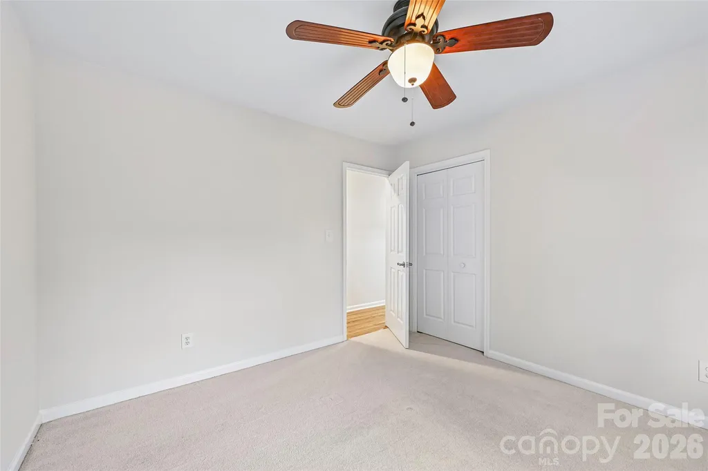 122 W Tattersall Drive Statesville NC 28677