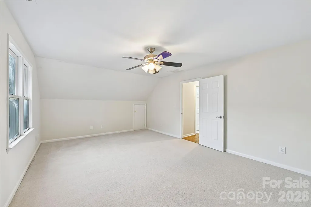 122 W Tattersall Drive Statesville NC 28677