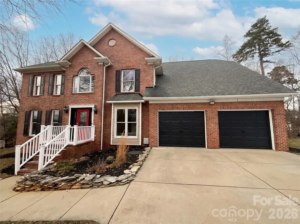 122 W Tattersall Drive Statesville NC 28677