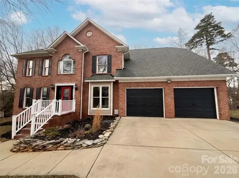 122 W Tattersall Drive Statesville NC 28677