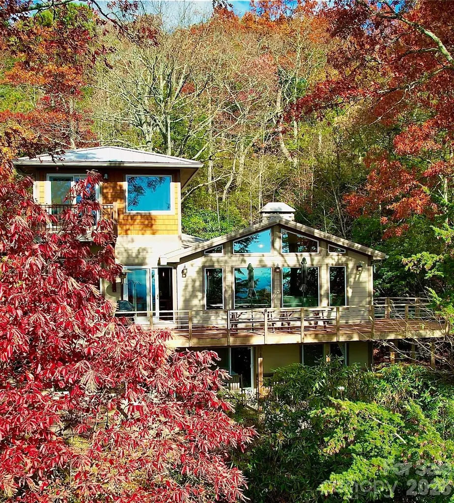 425 Flat Top Mountain Road Fairview NC 28730