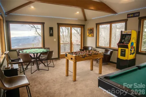 425 Flat Top Mountain Road Fairview NC 28730