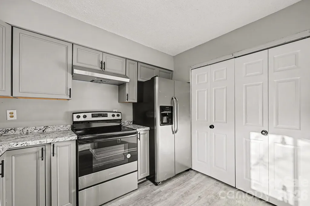 6134 Bent Tree Court Charlotte NC 28212