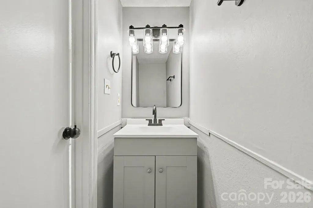 6134 Bent Tree Court Charlotte NC 28212