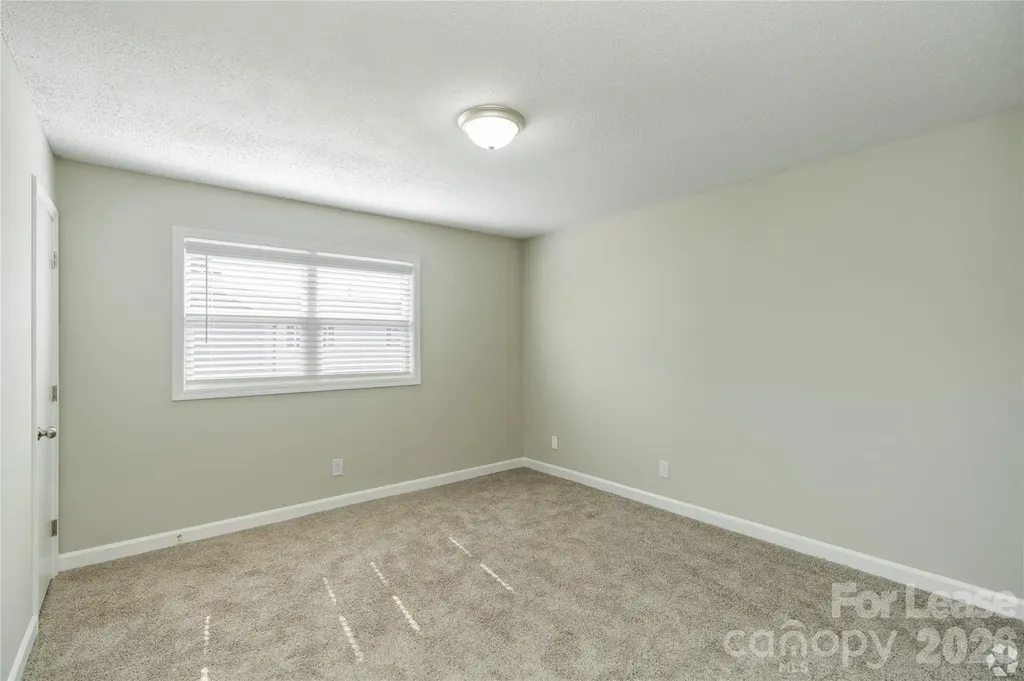 300 E Charlotte Avenue Mount Holly NC 28120