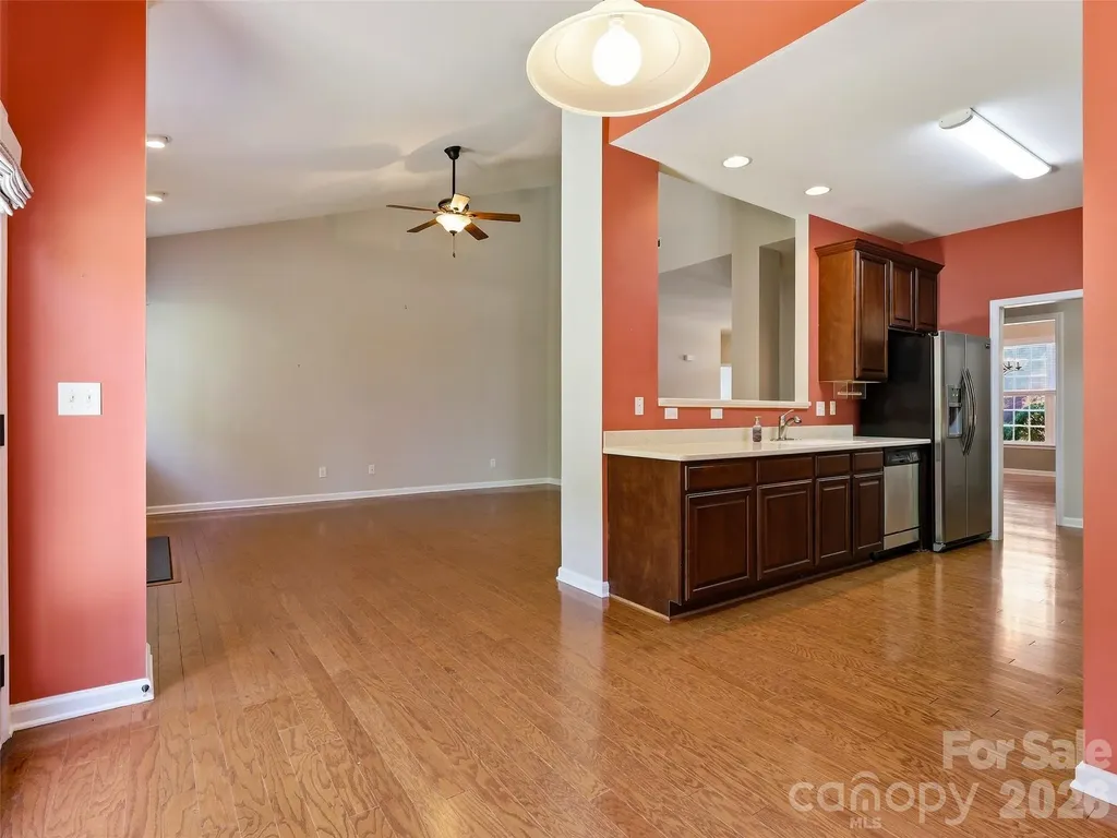 1 Breyerton Court Asheville NC 28804