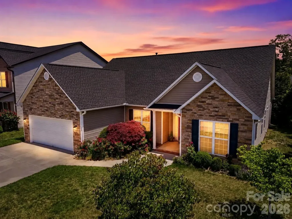 1 Breyerton Court Asheville NC 28804