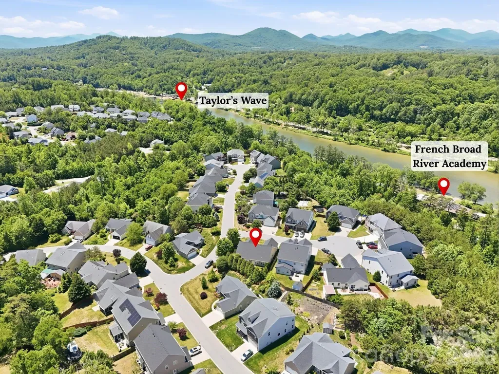 1 Breyerton Court Asheville NC 28804