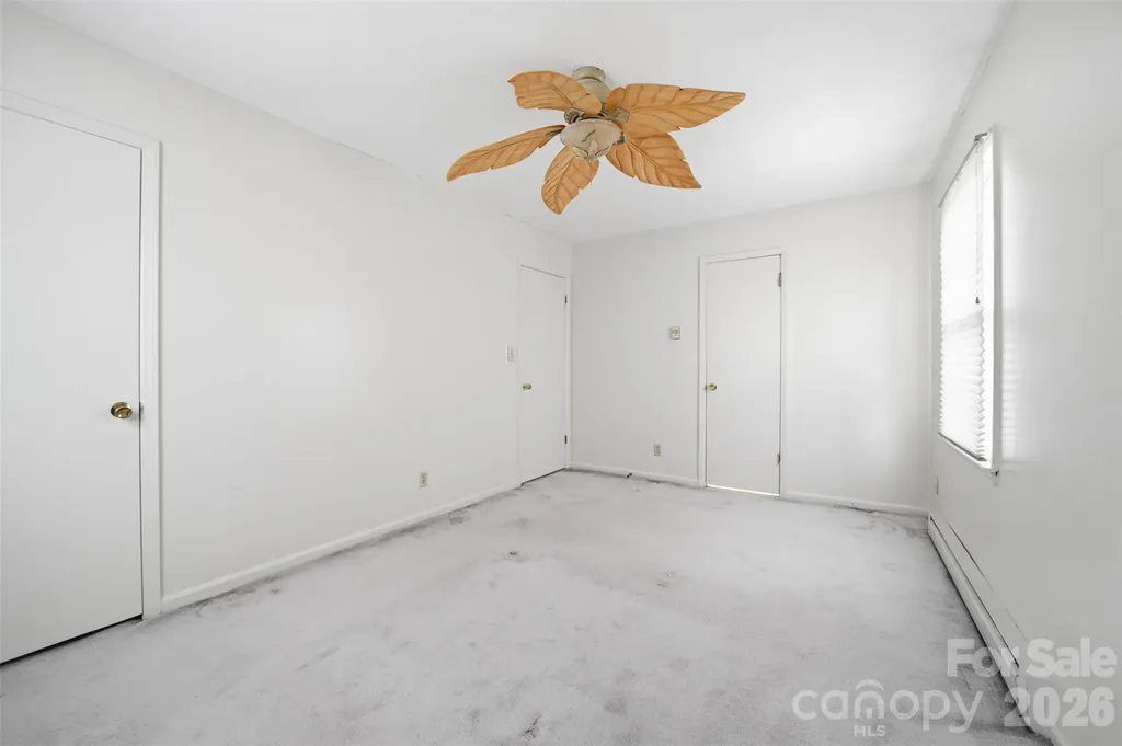 4709 Oakwood Circle Gastonia NC 28056
