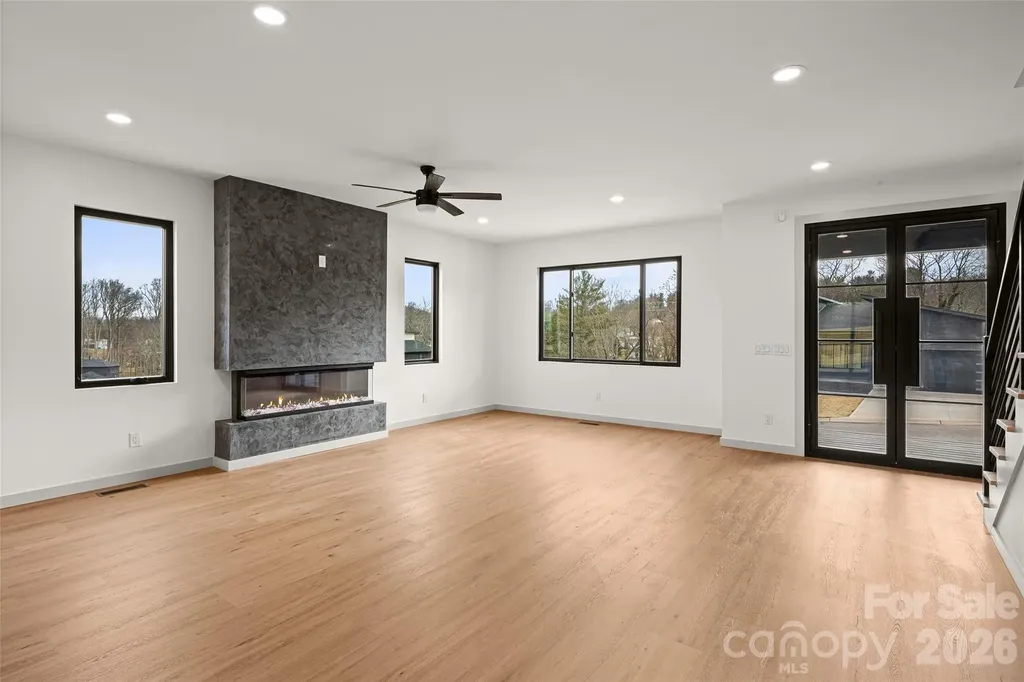 6 Scott Meadows Drive Asheville NC 28806