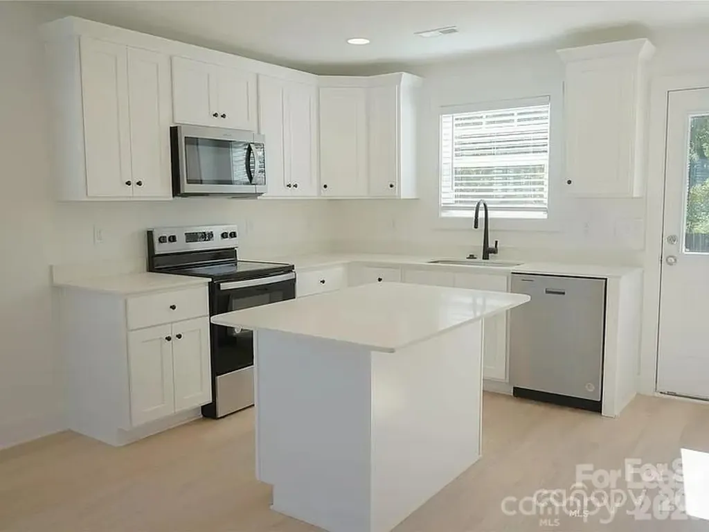 816 Fairview Street Kannapolis NC 28083
