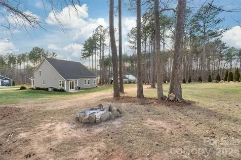 4307 Island Fox Lane Denver NC 28037