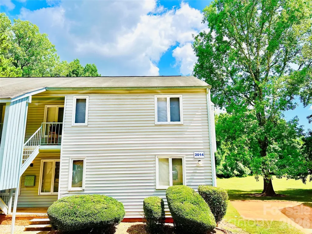 2014 Countrymens Court Charlotte NC 28210