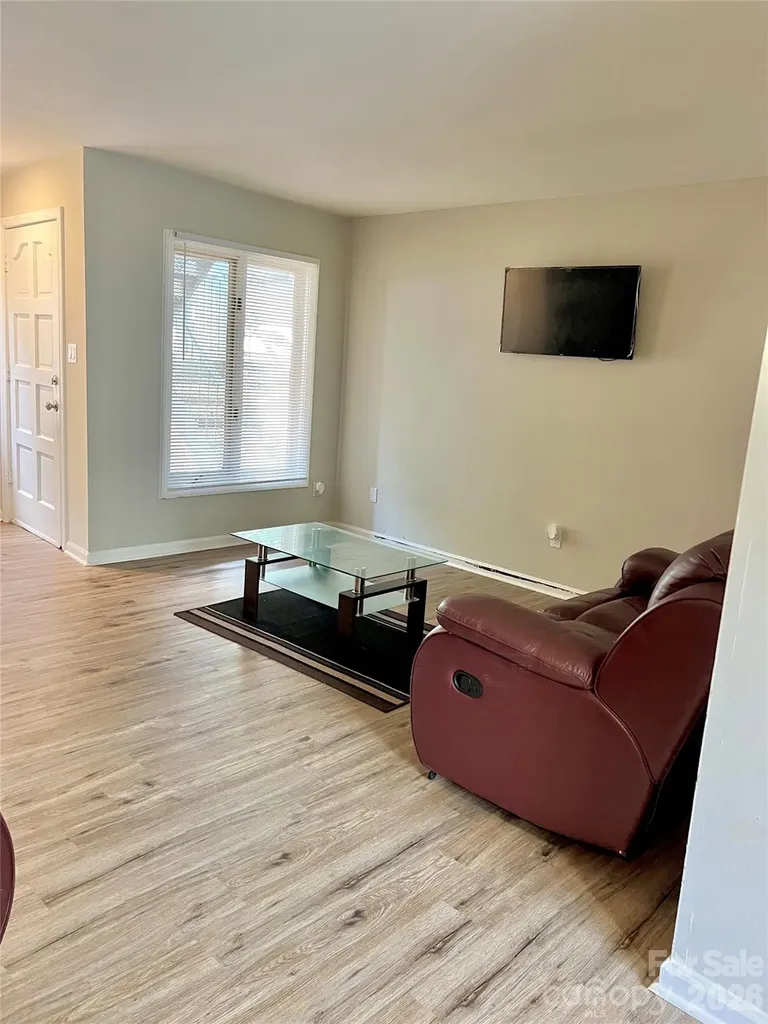 2014 Countrymens Court Charlotte NC 28210