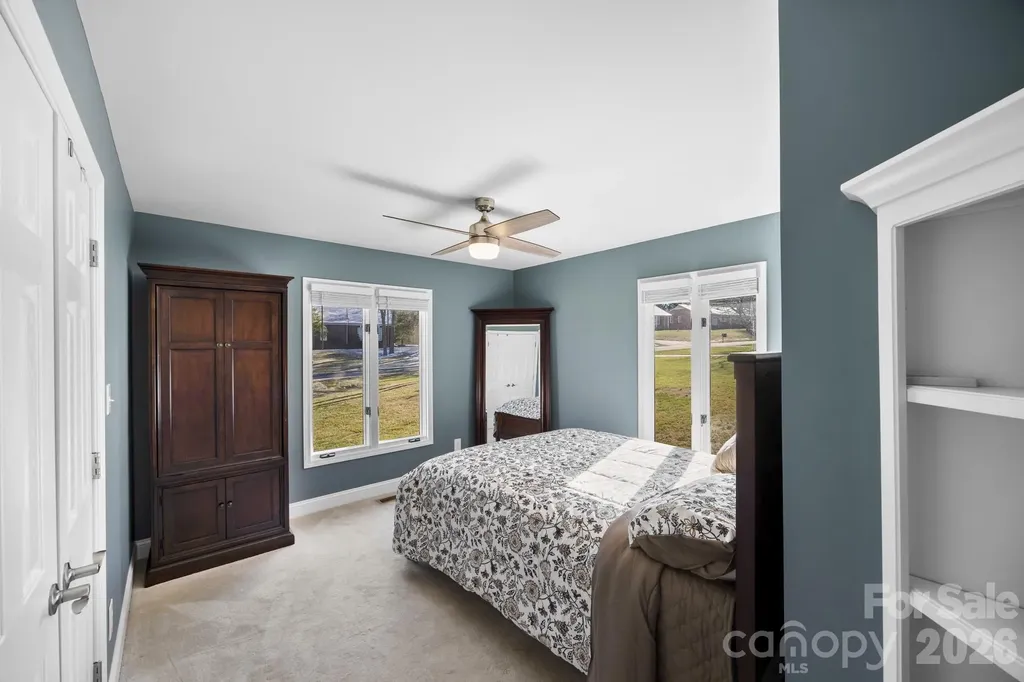 1419 Stoneyridge Drive Charlotte NC 28214