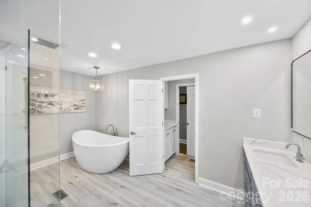1419 Stoneyridge Drive Charlotte NC 28214