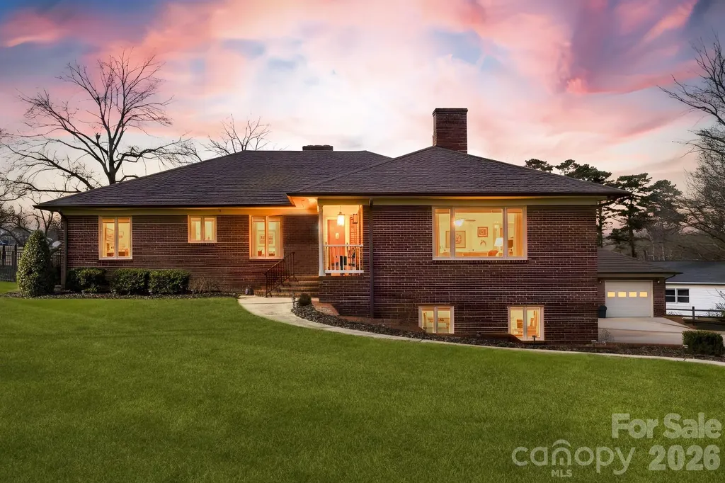 1419 Stoneyridge Drive Charlotte NC 28214