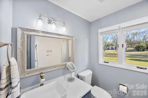 1419 Stoneyridge Drive Charlotte NC 28214