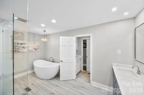 1419 Stoneyridge Drive Charlotte NC 28214
