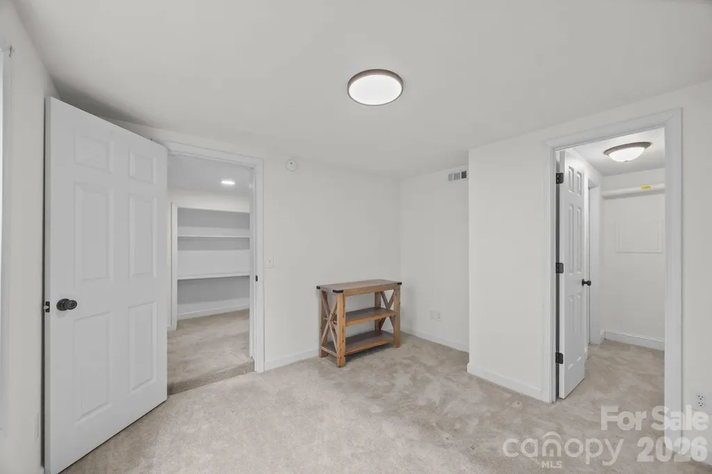 164 Lakeside Drive Asheville NC 28806