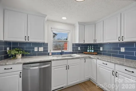 164 Lakeside Drive Asheville NC 28806