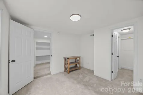 164 Lakeside Drive Asheville NC 28806