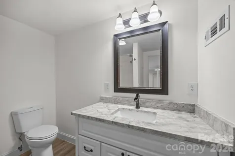164 Lakeside Drive Asheville NC 28806