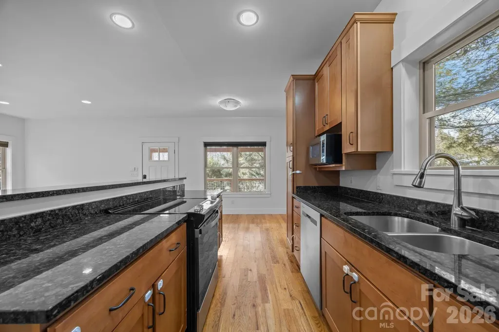 162 Deaver Street Asheville NC 28806