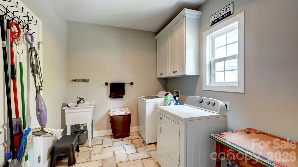 1775 Enochville Road Kannapolis NC 28081