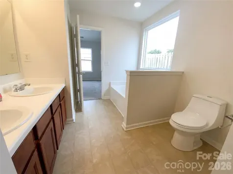 3727 Pimilico Trace Lane Charlotte NC 28216