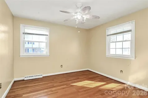 2111 Parkdale Avenue Gastonia NC 28052
