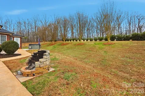6104 Charity Drive Marshville NC 28103