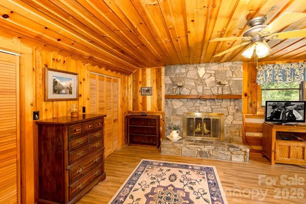 83 Daybreak Ridge Sylva NC 28779