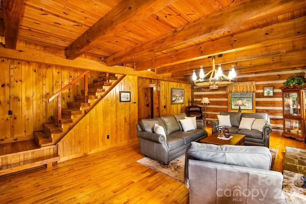 83 Daybreak Ridge Sylva NC 28779