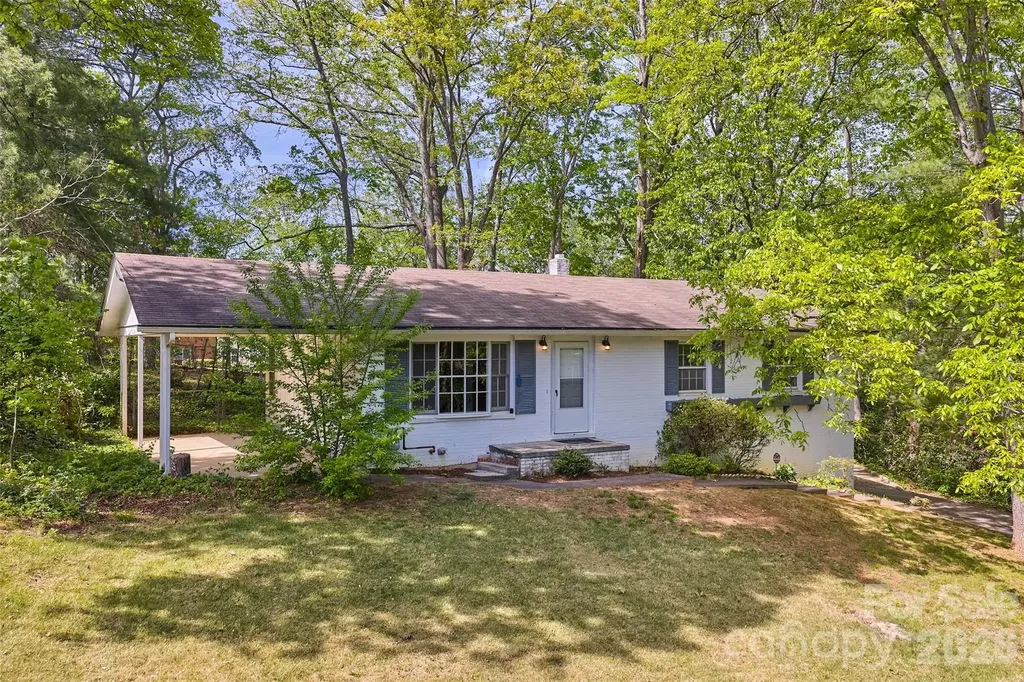68 Imperial Court Asheville NC 28803
