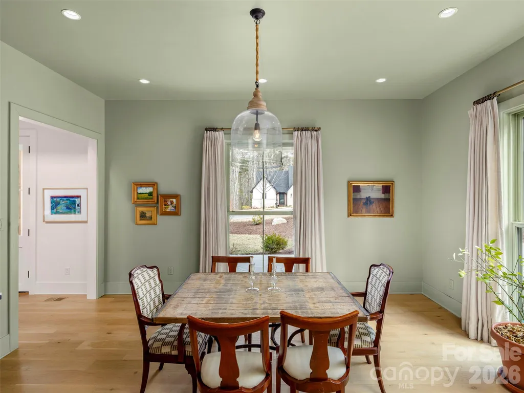 206 Kelmscott Lane Asheville NC 28803