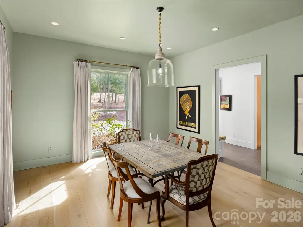 206 Kelmscott Lane Asheville NC 28803