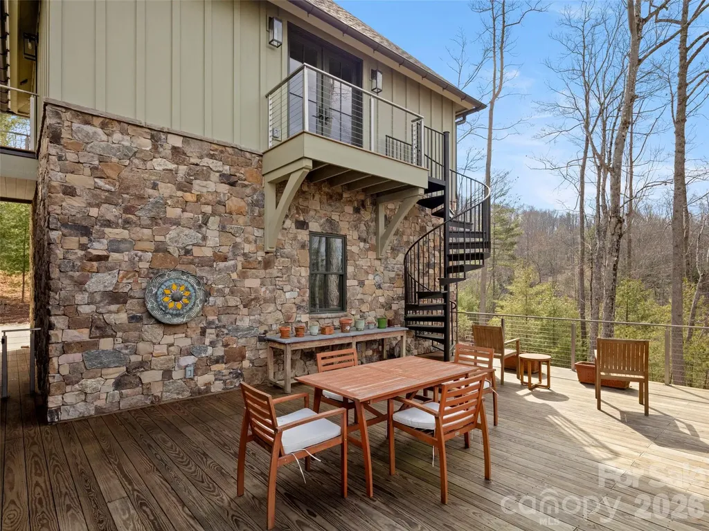 206 Kelmscott Lane Asheville NC 28803