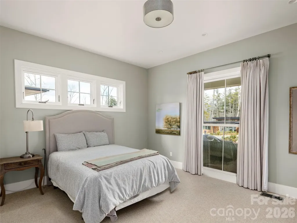 206 Kelmscott Lane Asheville NC 28803