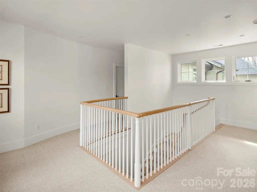 206 Kelmscott Lane Asheville NC 28803