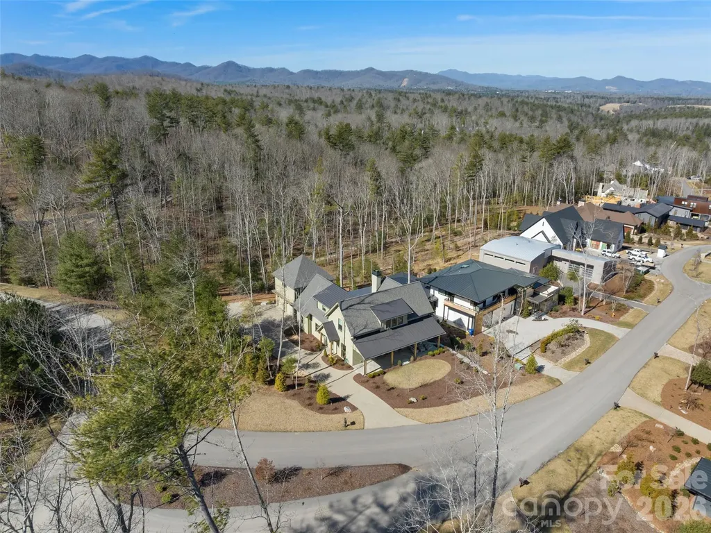 206 Kelmscott Lane Asheville NC 28803