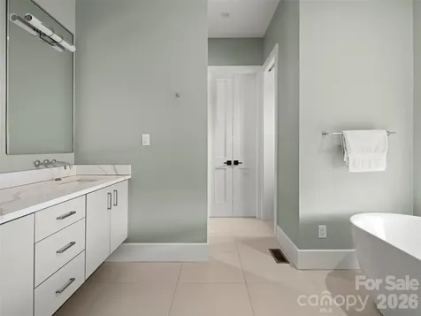 206 Kelmscott Lane Asheville NC 28803