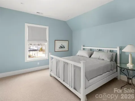 206 Kelmscott Lane Asheville NC 28803