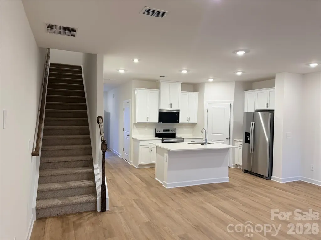 8112 Hidden Springs Trail Charlotte NC 28216