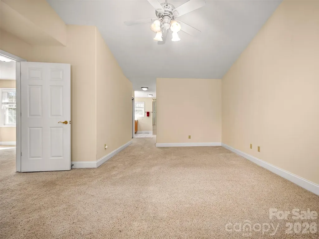 21 Holiday Drive Arden NC 28704