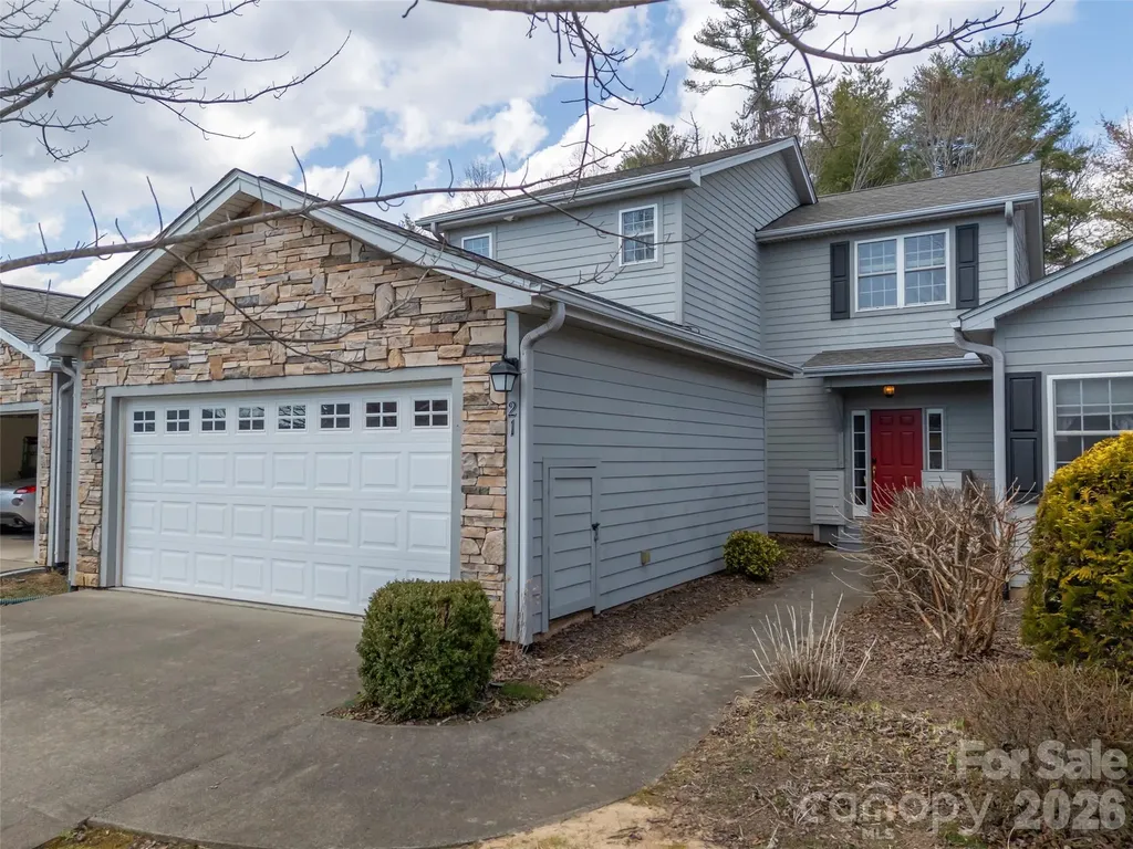 21 Holiday Drive Arden NC 28704