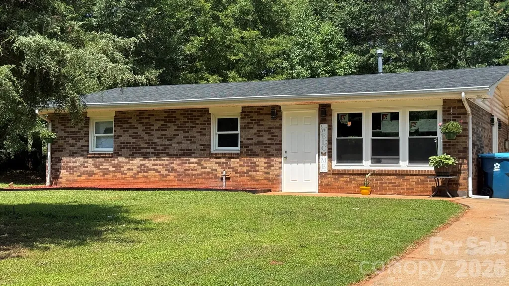 143 Mountain View Street Forest City NC 28043