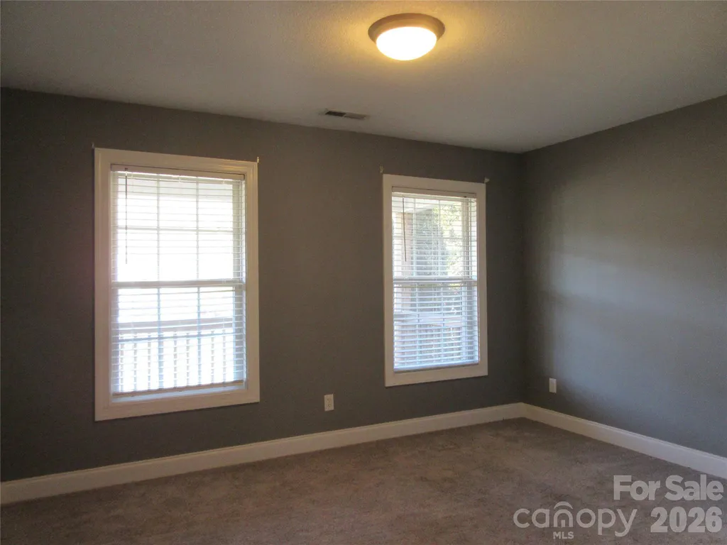 618 Brook Knoll Circle Weaverville NC 28787