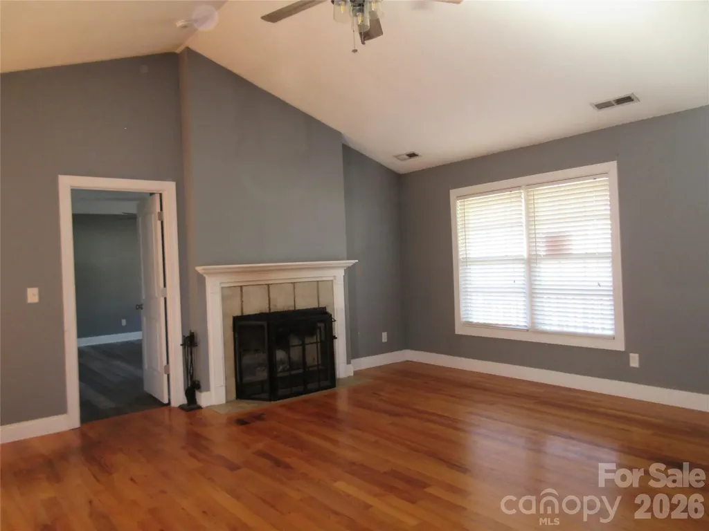 618 Brook Knoll Circle Weaverville NC 28787